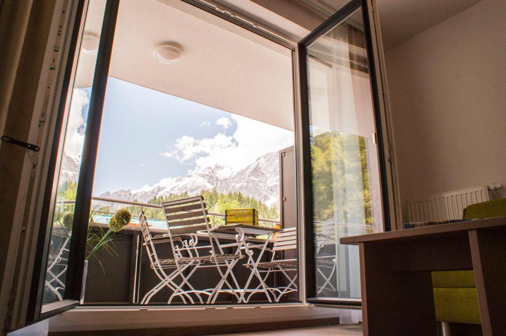 Bergtraum Aparthotel 2*